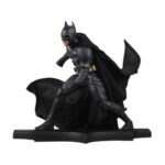 DC Direct Statue DC Movie Statues Batman  (The Dark Knight) 24 cm - Image 2