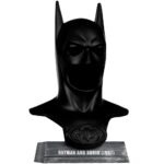 Batman DC Direct Mini Replica 1/3 Batman Cowl (Batman & Robin) 19 cm - Image 2